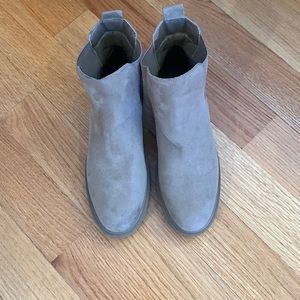 Brand new women’s boots